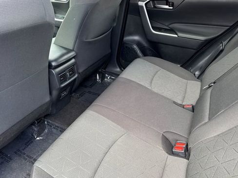 Used 2023 Toyota RAV4 XLE FWD image 13