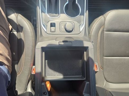 Used 2019 Chevrolet Traverse LT AWD/4WD image 23