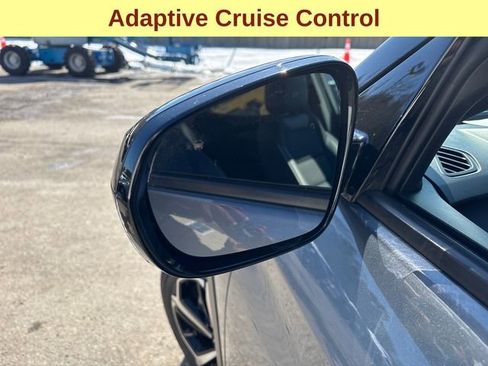 Used 2022 Chevrolet TrailBlazer RS w/ Technology Package image 8