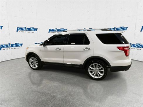 Used 2014 Ford Explorer XLT w/ Equipment Group 202A image 8