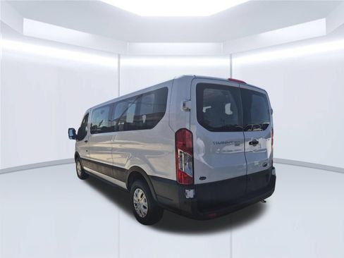Used 2021 Ford Transit 350 XLT RWD image 4