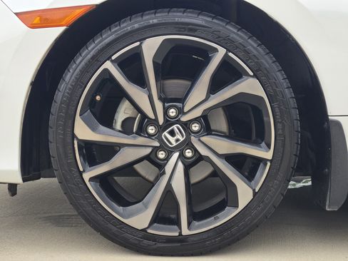 Used 2020 Honda Civic Sport image 11