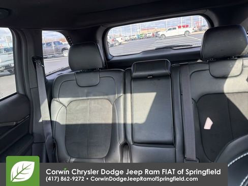 Certified 2023 Jeep Grand Cherokee Altitude image 11