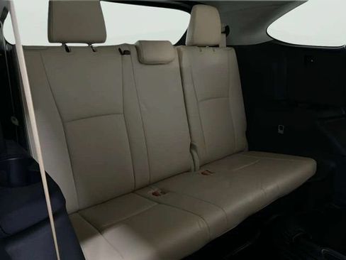 Used 2024 Toyota Highlander Limited AWD/4WD image 68