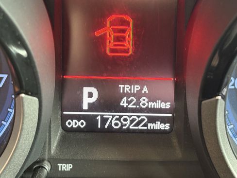 Used 2015 Toyota Corolla S FWD image 15