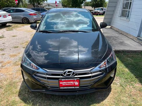 Used 2019 Hyundai Elantra SEL FWD image 2
