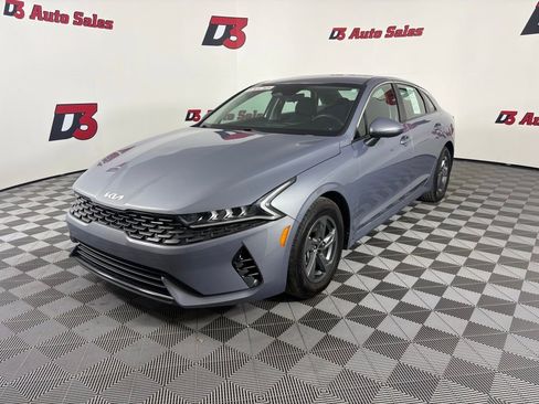 Used 2022 Kia K5 LX FWD image 2