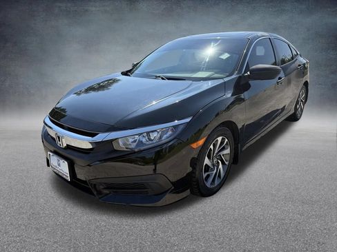 Used 2018 Honda Civic EX image 2