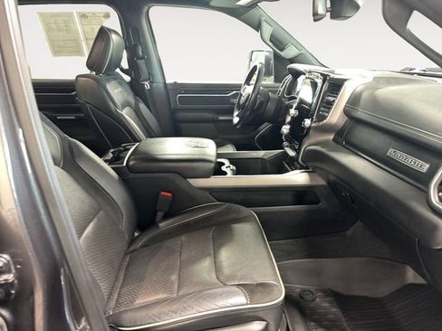 Used 2020 RAM 1500 Laramie w/ Sport Appearance Package AWD/4WD image 4
