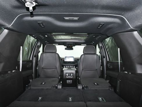 Used 2023 GMC Yukon XL SLT w/ SLT Premium Package AWD/4WD image 64
