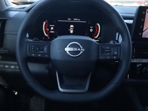 New 2026 Nissan Pathfinder Platinum image 8