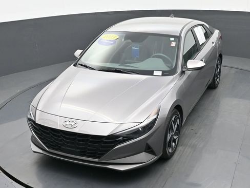 Certified 2023 Hyundai Elantra SEL w/ Convenience Package image 34