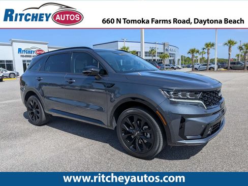 Used 2023 Kia Sorento SX AWD/4WD image 1