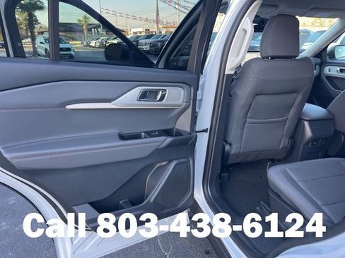 New 2026 Ford Explorer Active image 9