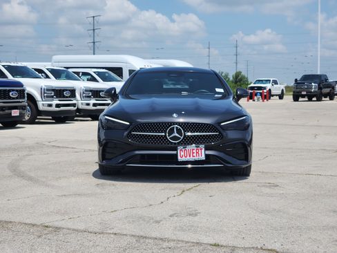 Used 2025 Mercedes-Benz CLE 300 4MATIC Coupe image 2
