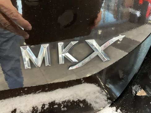 Used 2013 Lincoln MKX FWD image 22