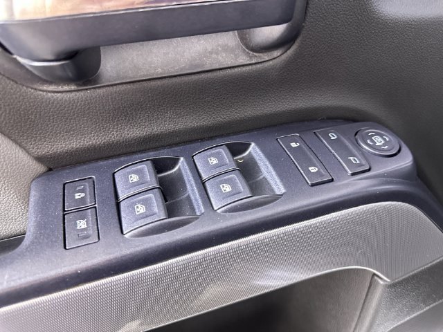 Used 2018 Chevrolet Silverado 1500 LT w/ All Star Edition AWD/4WD image 24
