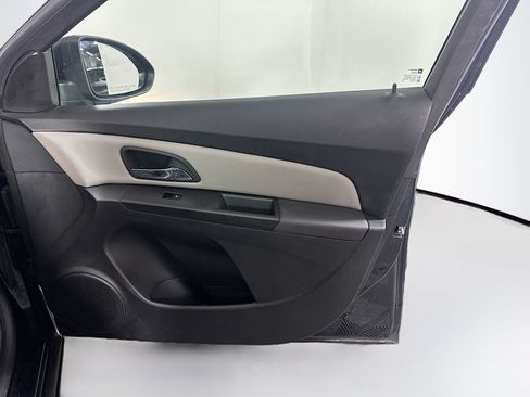 Used 2012 Chevrolet Cruze LS w/ Connectivity Package FWD image 28