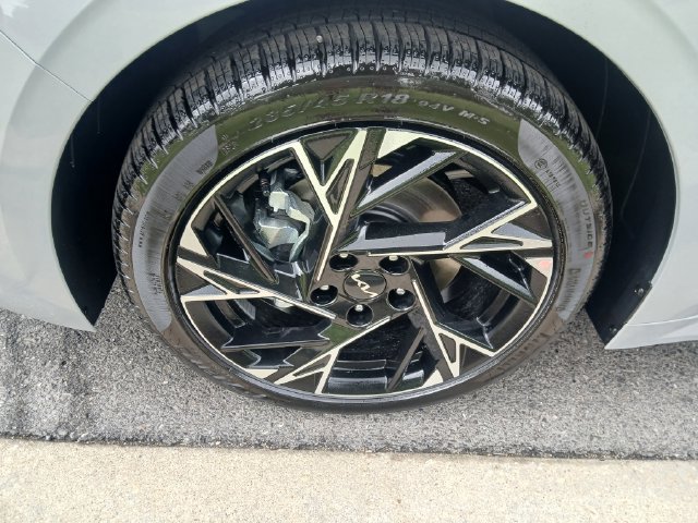 New 2026 Kia K5 GT-Line w/ GT-Line Red Interior Package FWD image 4