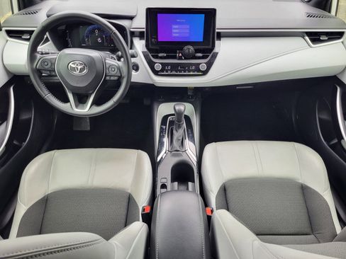 Used 2025 Toyota Corolla XSE FWD image 13