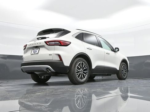 New 2025 Ford Escape SE image 41