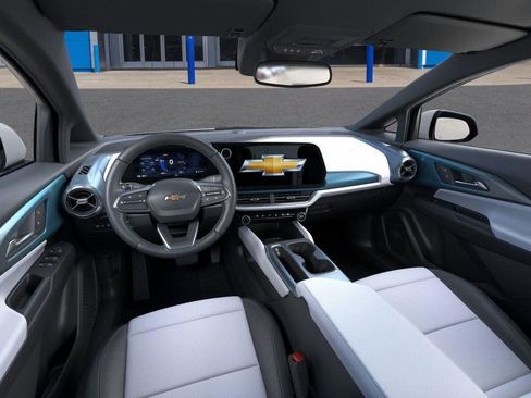 New 2026 Chevrolet Equinox EV LT image 16