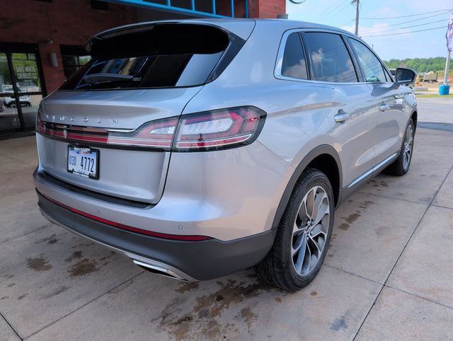 Used 2023 Lincoln Nautilus Reserve AWD/4WD image 9