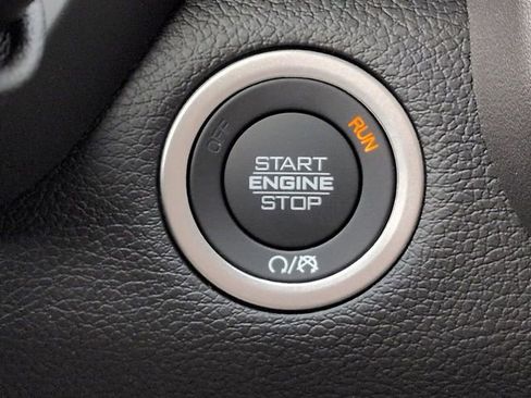 New 2026 RAM 2500 Laramie AWD/4WD image 29