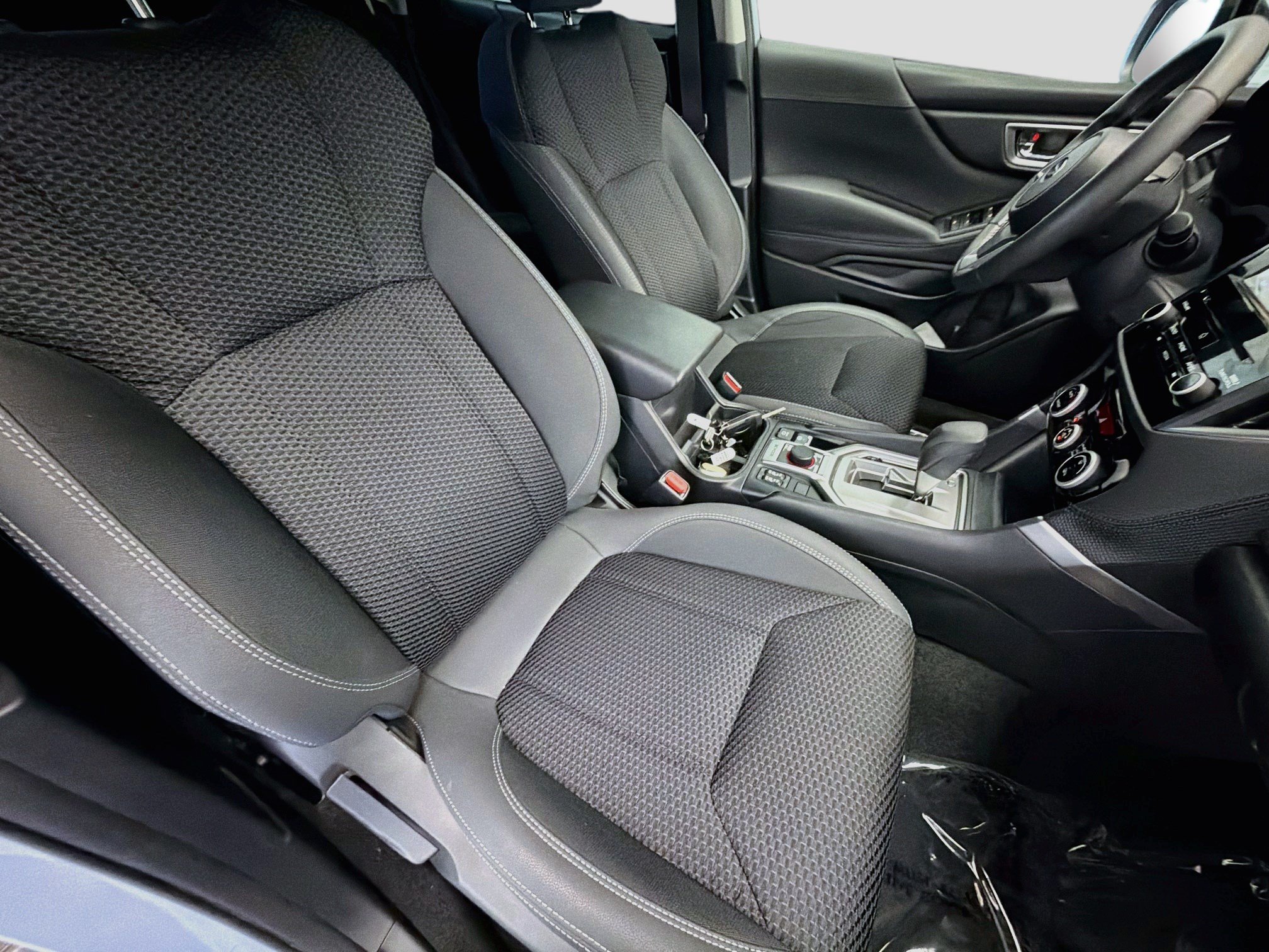 Used 2023 Subaru Forester Premium AWD/4WD image 15