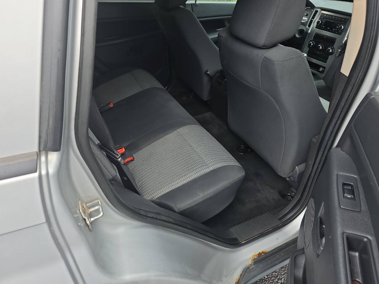 Used 2008 Jeep Grand Cherokee Laredo w/ Sun/Sound Group AWD/4WD image 12