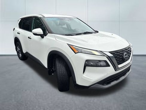 Used 2022 Nissan Rogue S AWD/4WD image 5