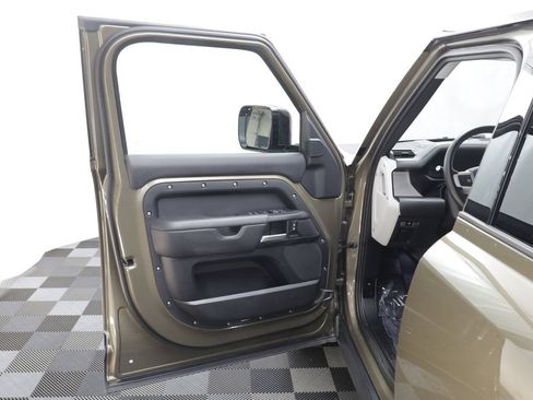 Certified 2025 Land Rover Defender 110 S AWD/4WD image 5