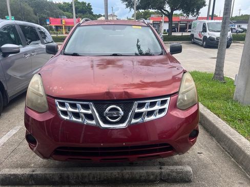 Used 2015 Nissan Rogue S w/ Convenience Package FWD image 5