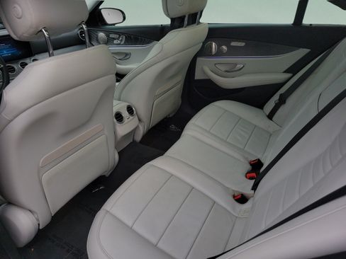 Certified 2022 Mercedes-Benz E 450 4MATIC Sedan image 10