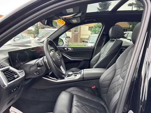 Used 2024 BMW X5 xDrive40i AWD/4WD image 18
