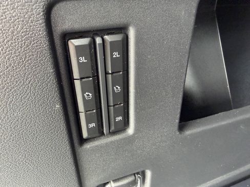 Used 2023 Ford Expedition Max Platinum AWD/4WD image 24