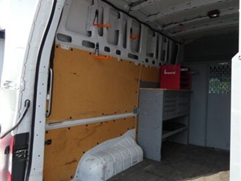 Used 2021 Nissan NV 3500 SV image 14