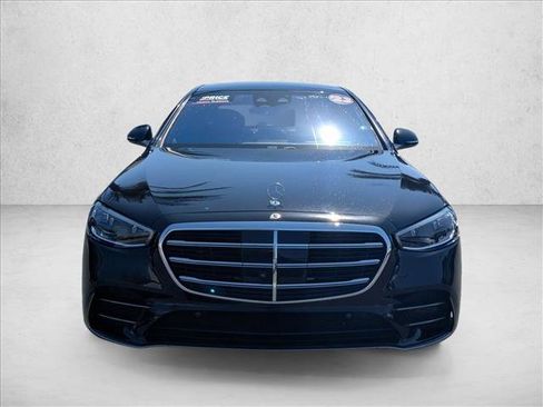 Used 2023 Mercedes-Benz S 580 4MATIC Sedan image 3