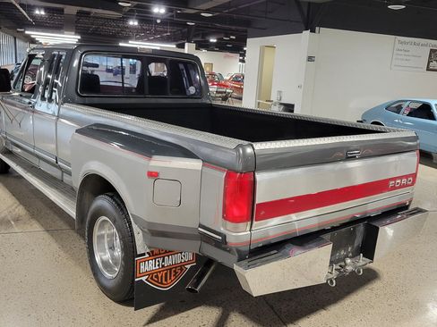 Used 1987 Ford F250 2WD SuperCab image 28