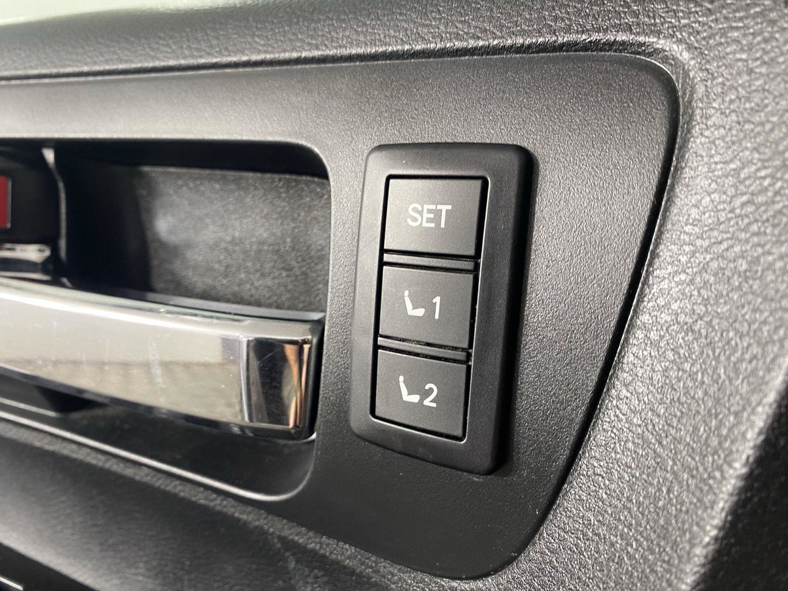 Used 2021 Toyota Tundra Platinum AWD/4WD image 22