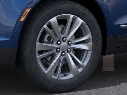 New 2025 Cadillac XT5 Premium Luxury w/ LPO, Floor Liner Package image 9