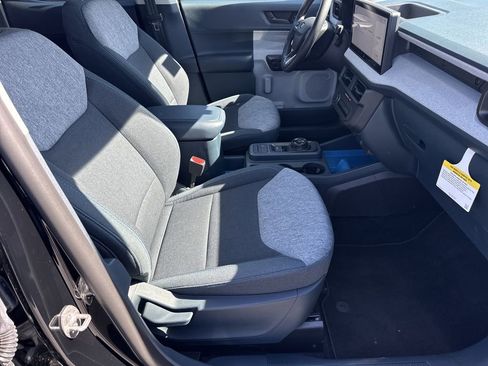 New 2025 Ford Maverick XLT image 13