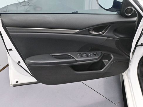 Used 2021 Honda Civic Sport image 9