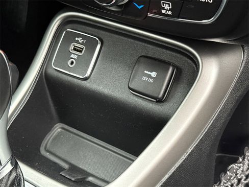 Used 2021 Jeep Compass Latitude image 17