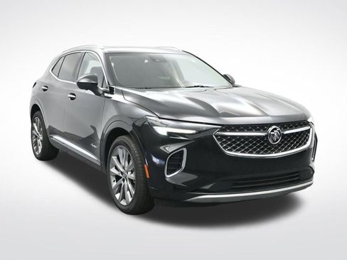 Used 2022 Buick Envision Avenir w/ Technology Package II FWD image 3