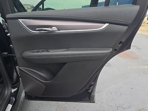 Used 2024 Cadillac XT6 Luxury w/ LPO, Floor Liner Package AWD/4WD image 16