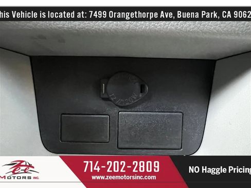 Used 2015 Toyota Highlander Plus FWD image 40