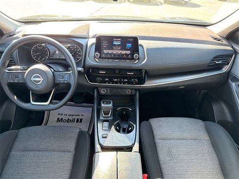 Used 2023 Nissan Rogue SV image 13