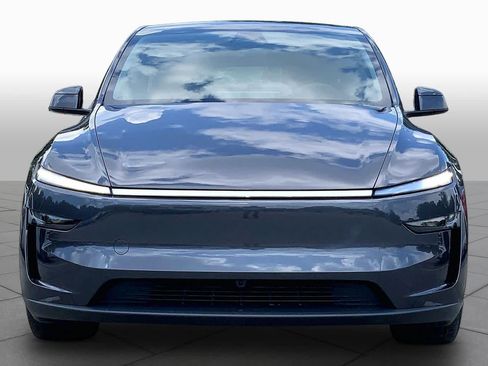Used 2026 Tesla Model Y 2WD image 3