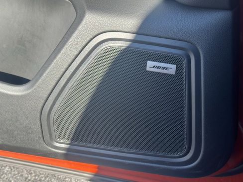 Certified 2025 Porsche Macan image 25